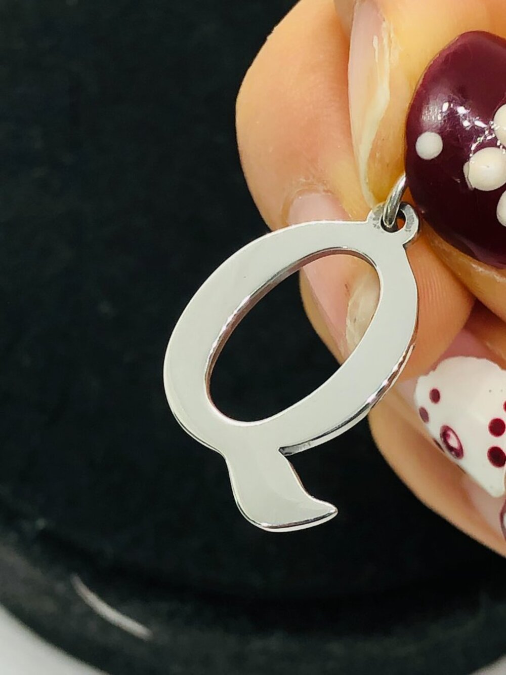 James Avery Large Script Initial Q Charm